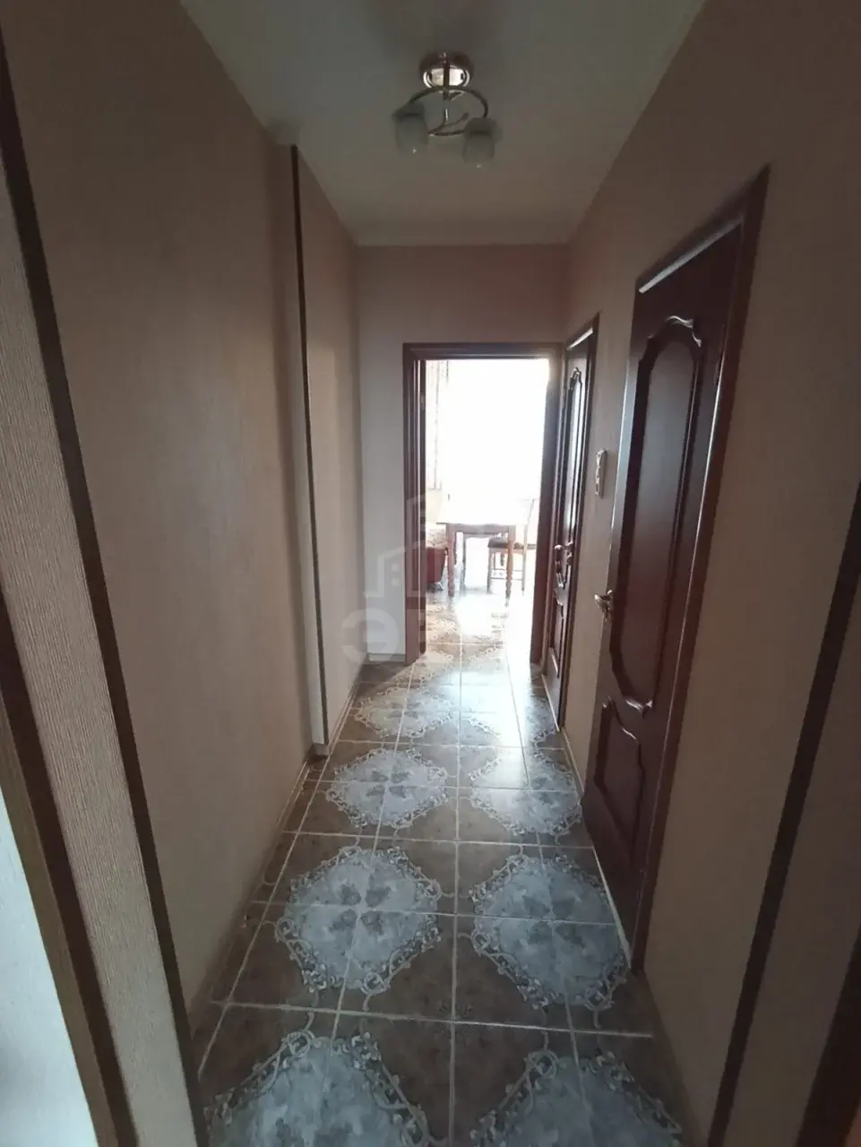 трехкомнатная квартира в Санкт-Петербурге по адресу: Альпийский пер., 32