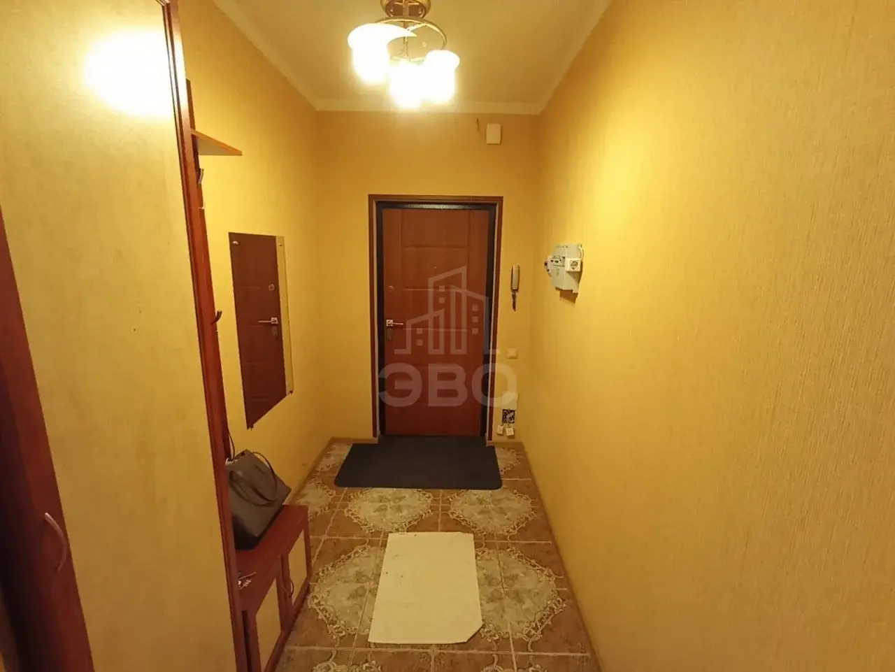 трехкомнатная квартира в Санкт-Петербурге по адресу: Альпийский пер., 32