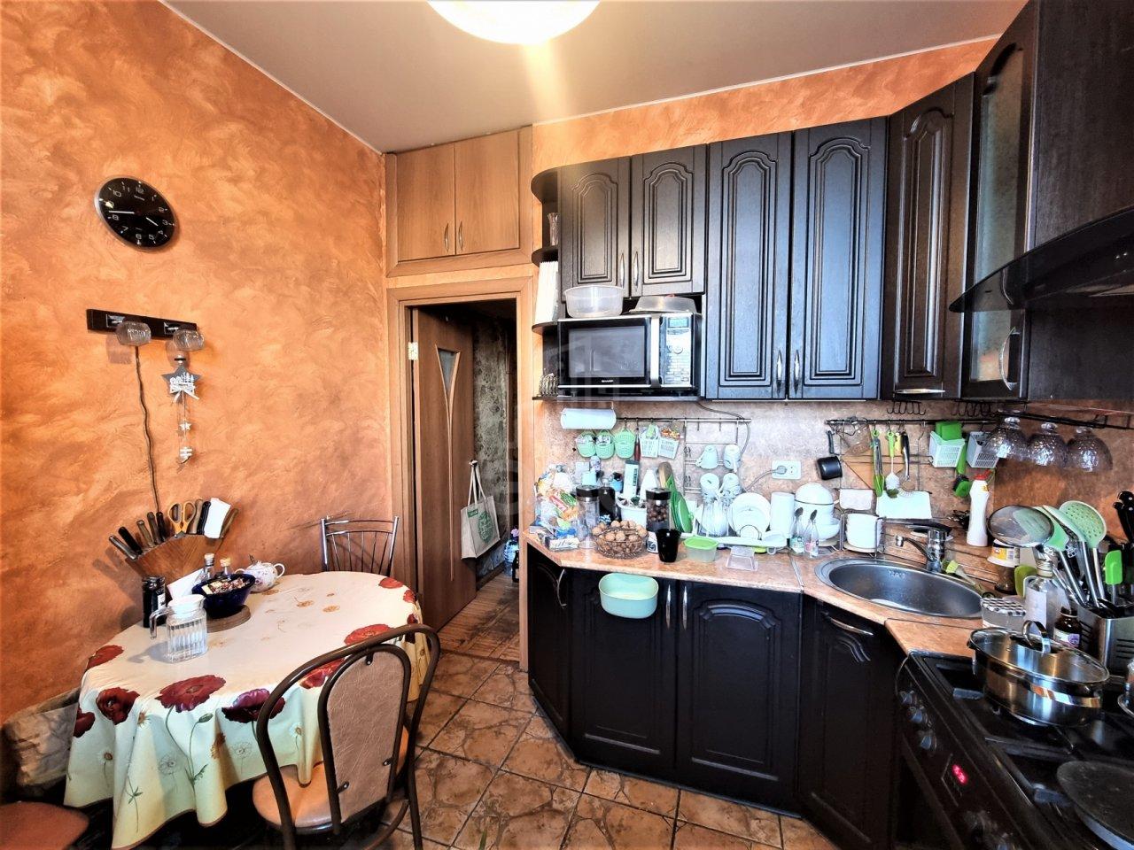 трехкомнатная квартира в Санкт-Петербурге по адресу: Московский проспект, 195