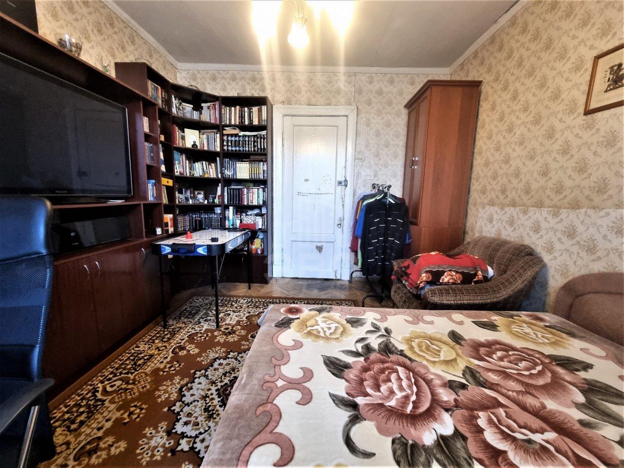 трехкомнатная квартира в Санкт-Петербурге по адресу: Московский проспект, 195