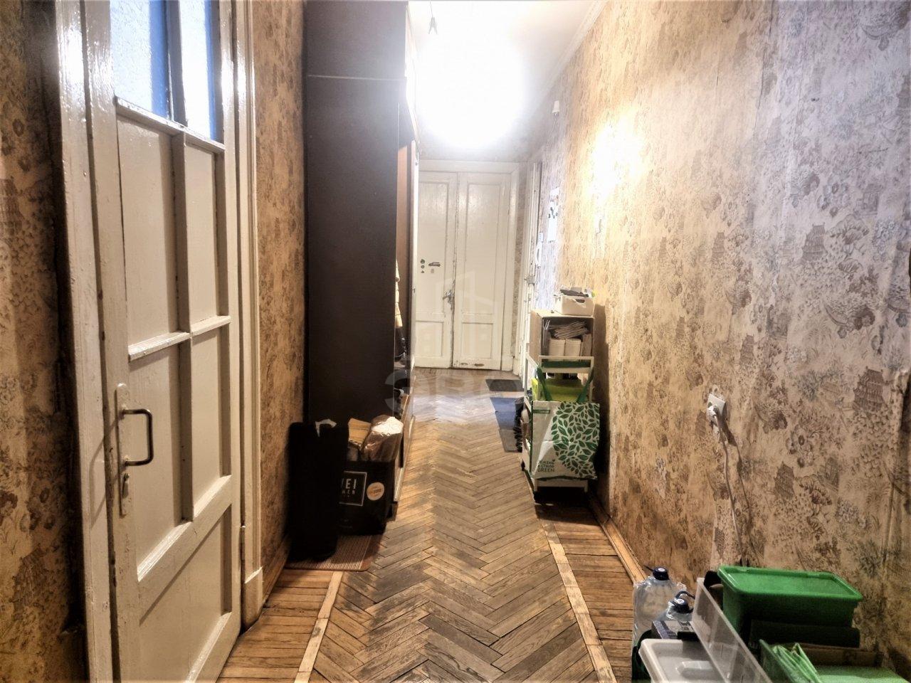 трехкомнатная квартира в Санкт-Петербурге по адресу: Московский проспект, 195