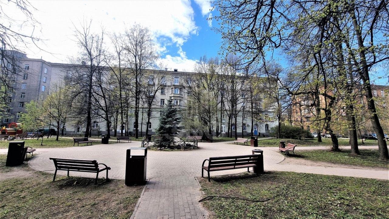 трехкомнатная квартира в Санкт-Петербурге по адресу: Московский проспект, 195