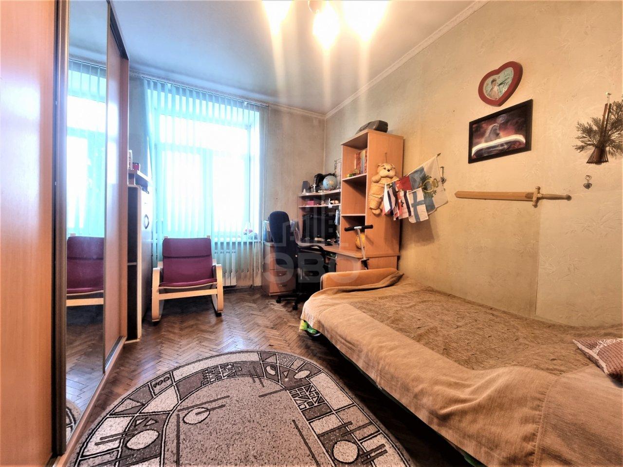 трехкомнатная квартира в Санкт-Петербурге по адресу: Московский проспект, 195