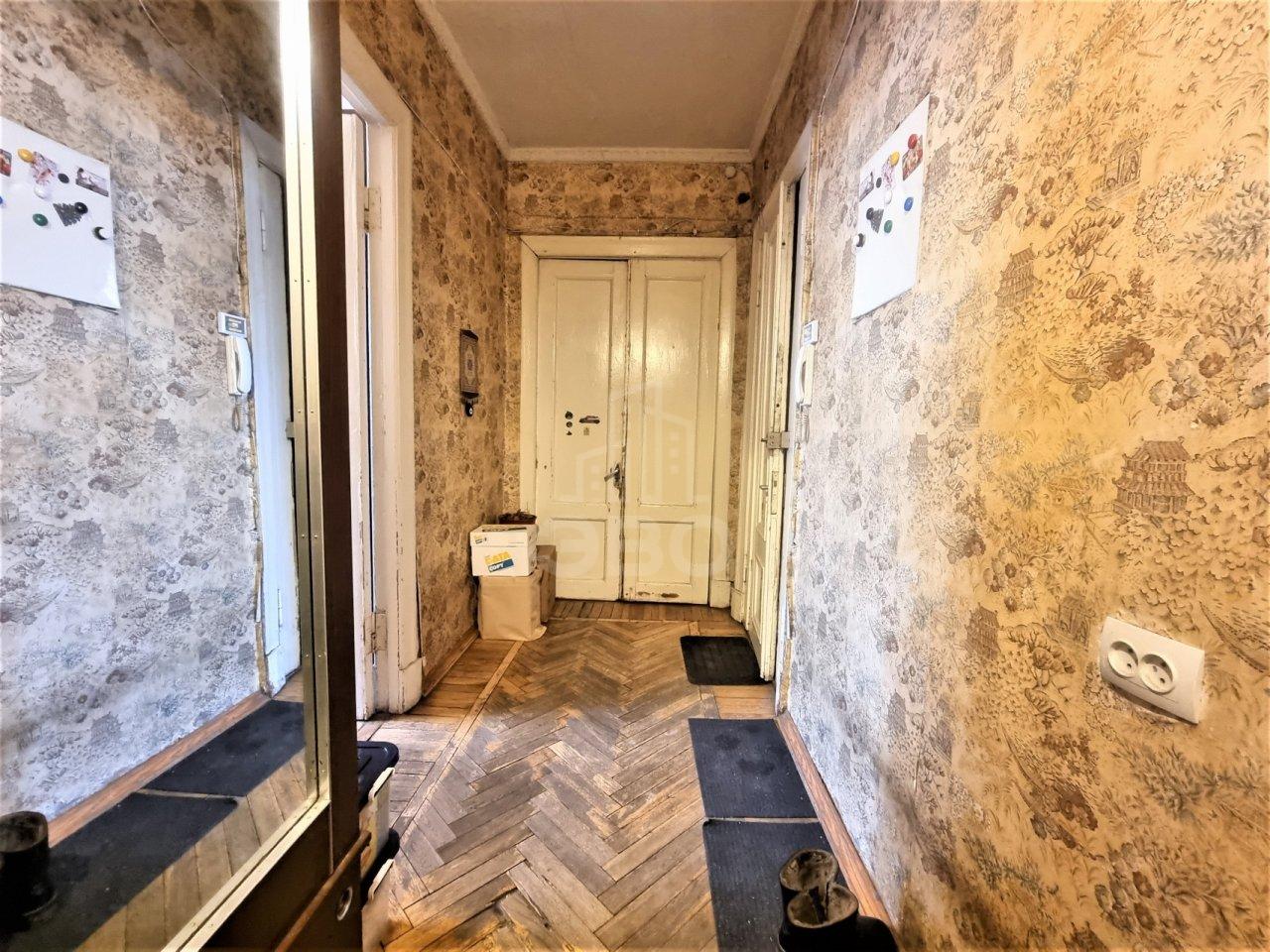 трехкомнатная квартира в Санкт-Петербурге по адресу: Московский проспект, 195