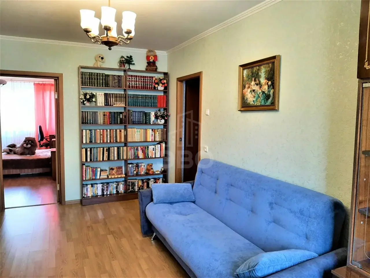 трехкомнатная квартира в Санкт-Петербурге по адресу: Парашютная ул., 4, к 1