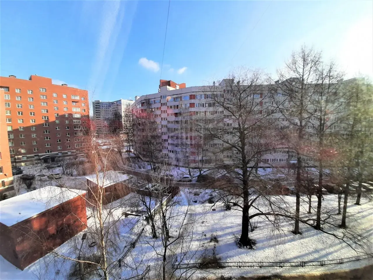 трехкомнатная квартира в Санкт-Петербурге по адресу: Парашютная ул., 4, к 1