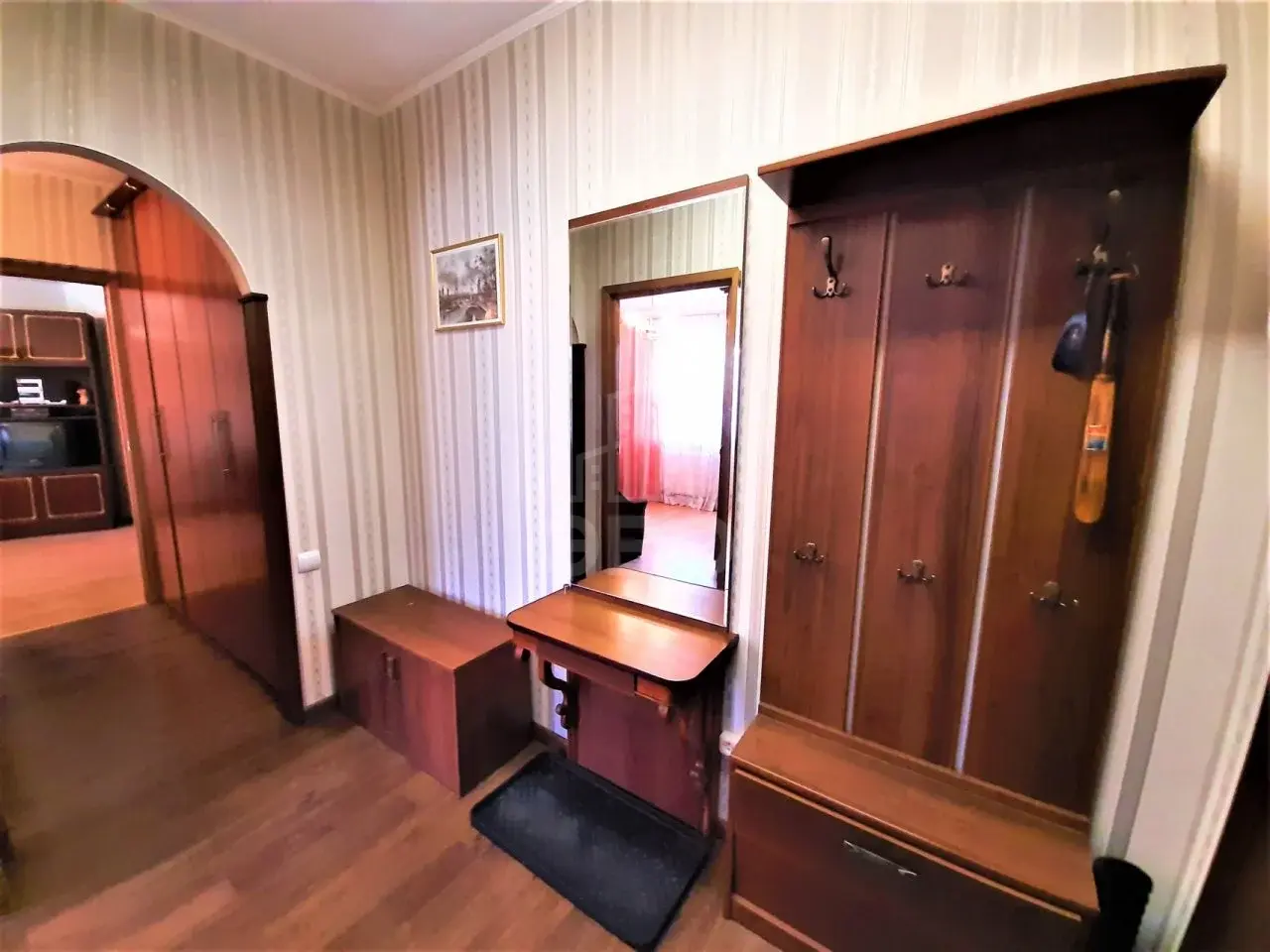 трехкомнатная квартира в Санкт-Петербурге по адресу: Парашютная ул., 4, к 1
