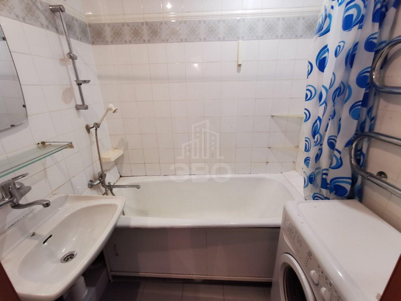 трехкомнатная квартира в Санкт-Петербурге по адресу: Тореза проспект, 33, литера А