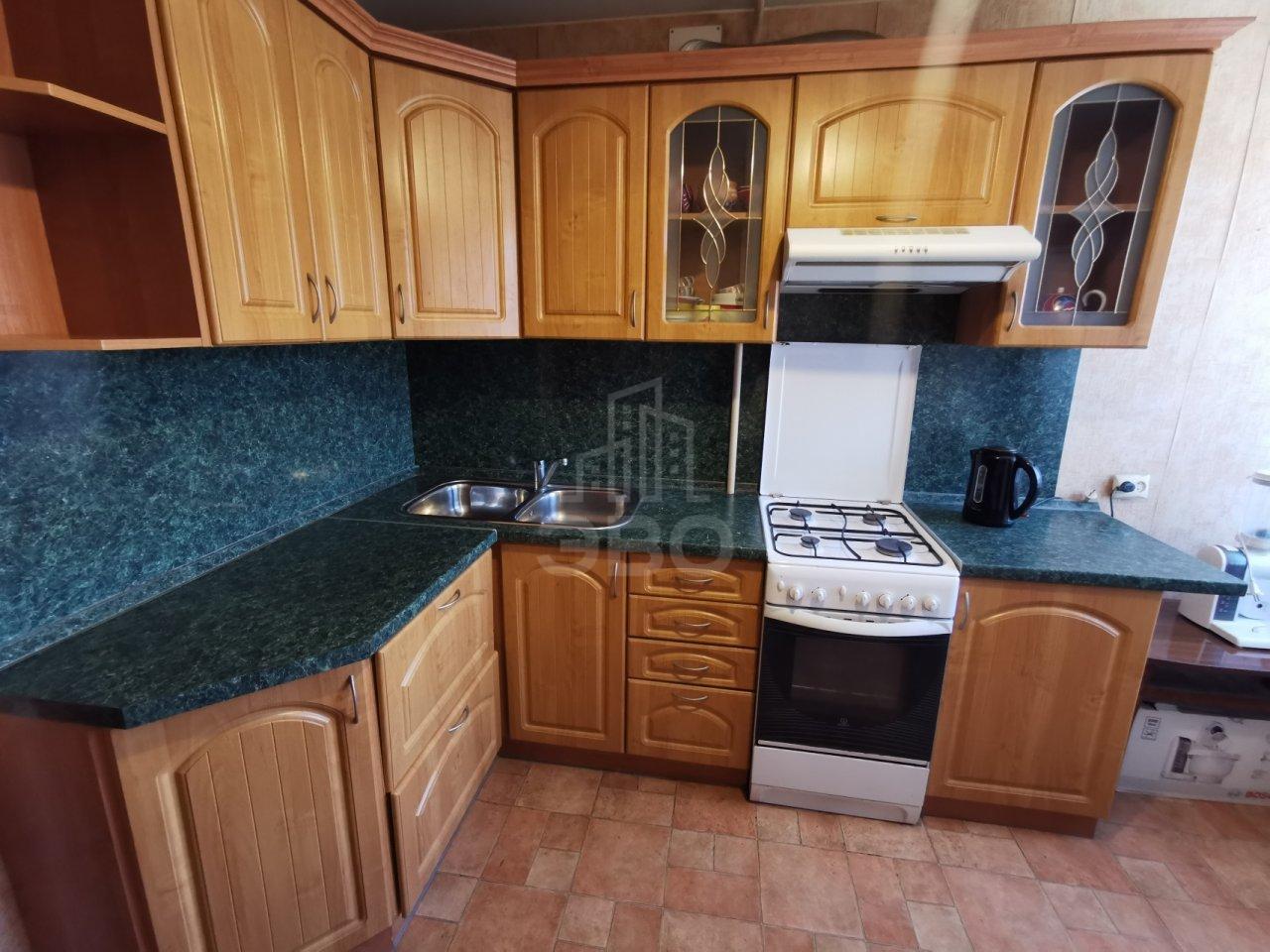 трехкомнатная квартира в Санкт-Петербурге по адресу: Тореза проспект, 33, литера А