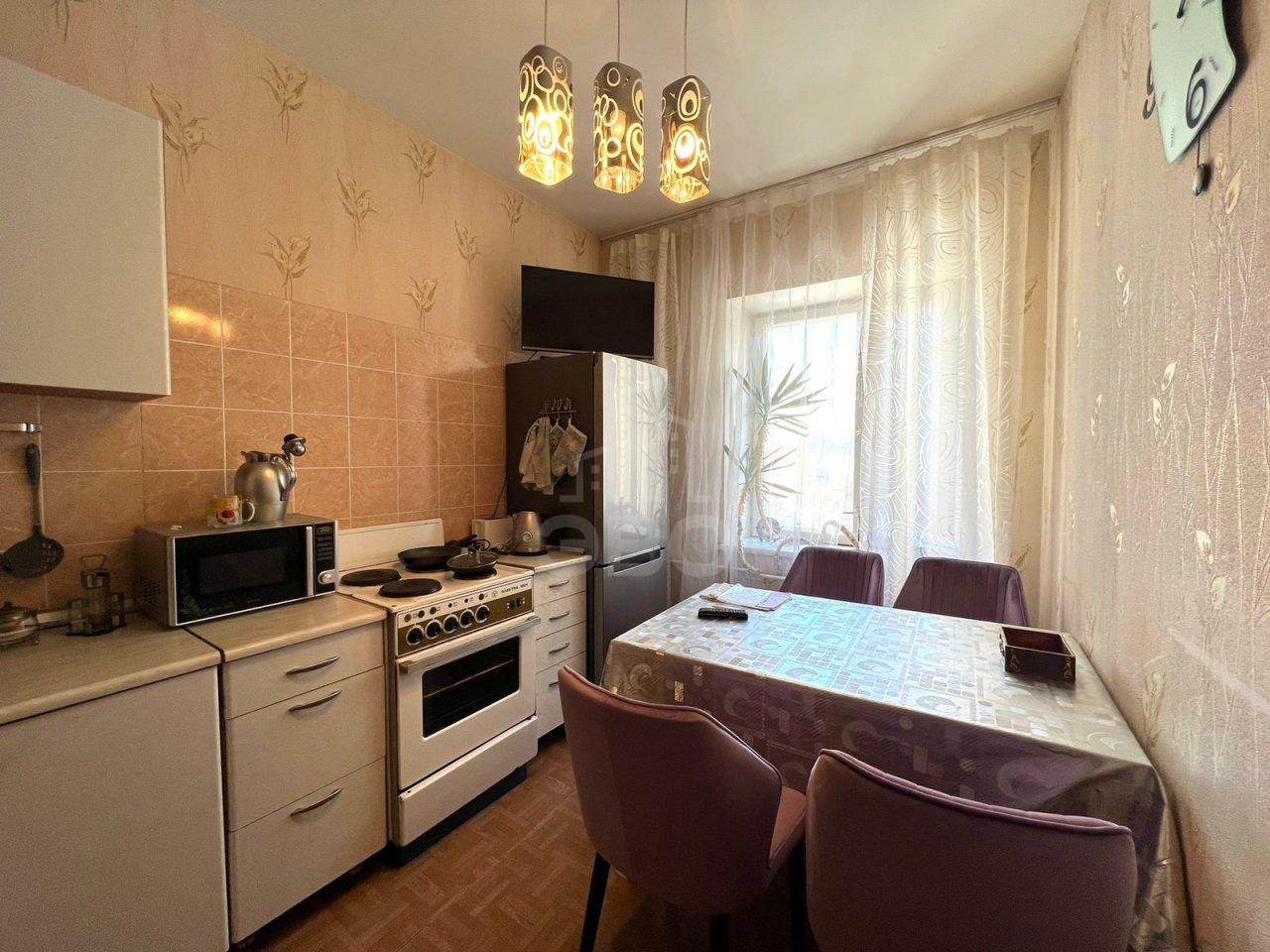 комната в Санкт-Петербурге по адресу: Морская наб., 35, к 2