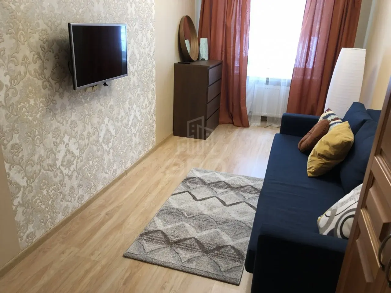 трехкомнатная квартира в Санкт-Петербурге по адресу: Летчика Пилютова ул., 15