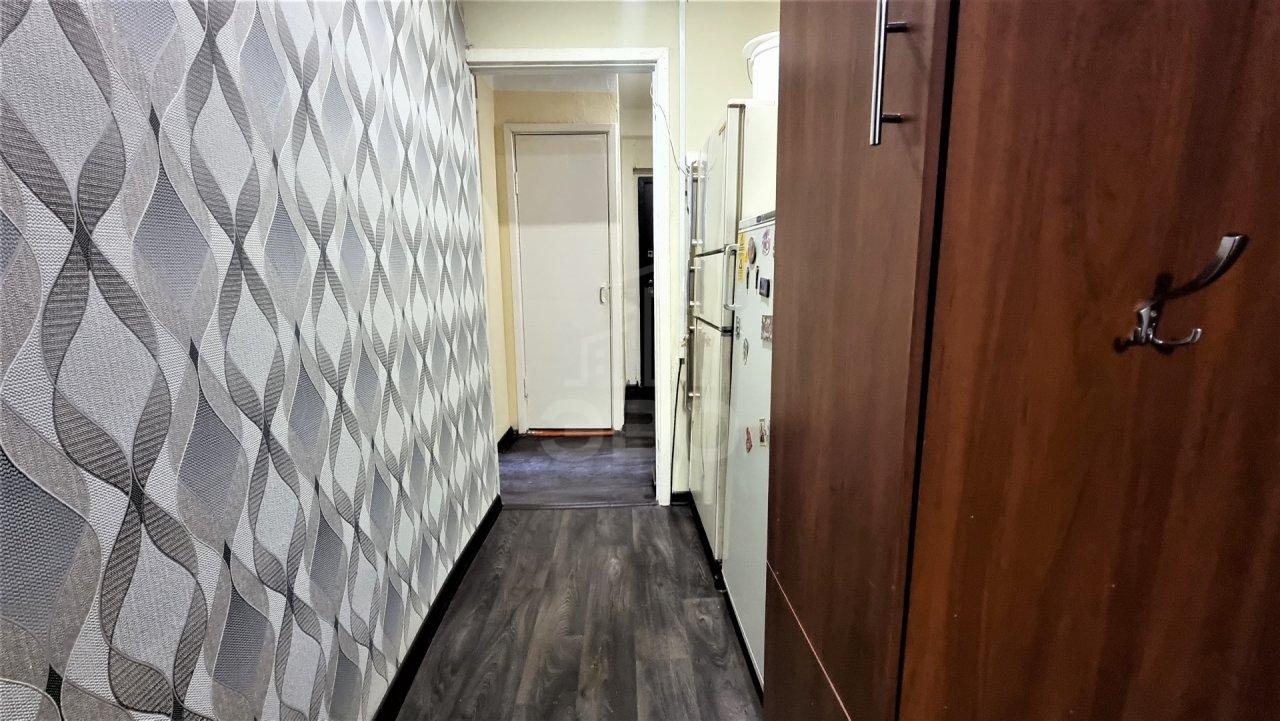 трехкомнатная квартира в Санкт-Петербурге по адресу: Большая Пороховская ул., 34