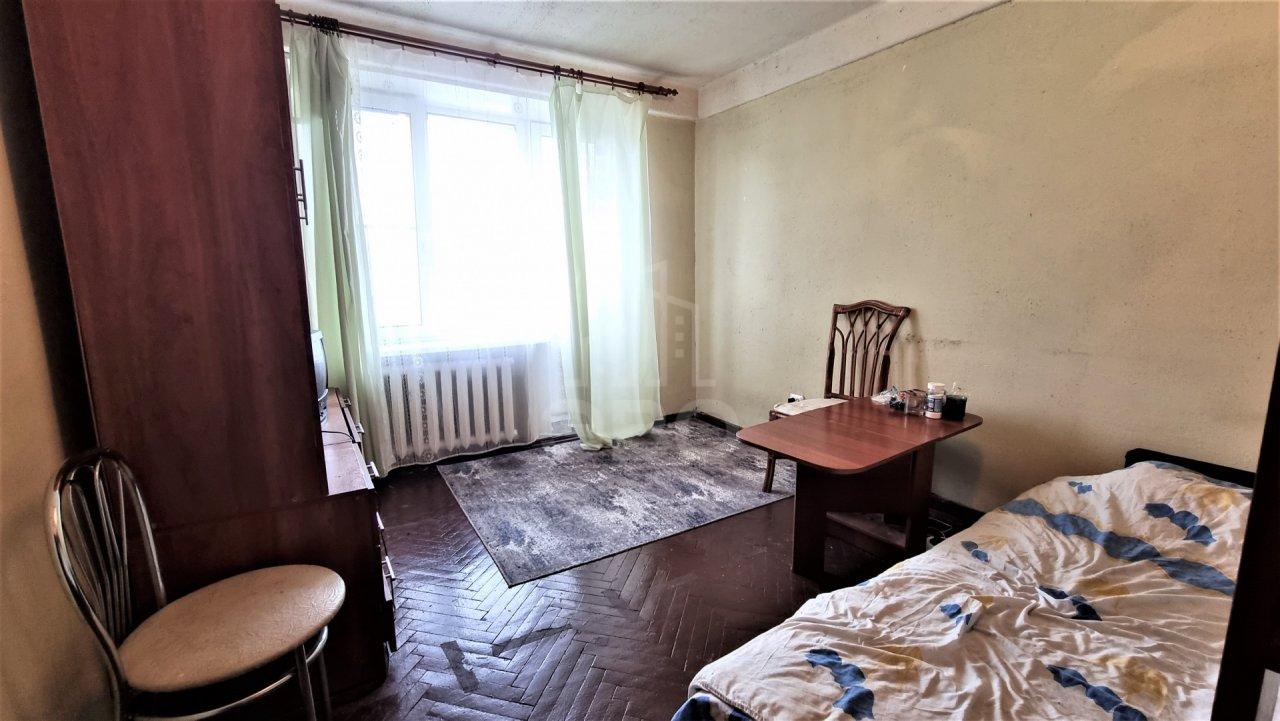 трехкомнатная квартира в Санкт-Петербурге по адресу: Большая Пороховская ул., 34