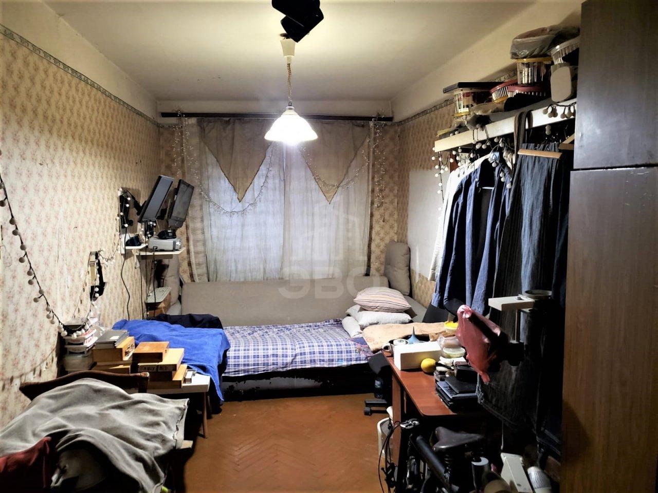 трехкомнатная квартира в Санкт-Петербурге по адресу: Большая Пороховская ул., 34