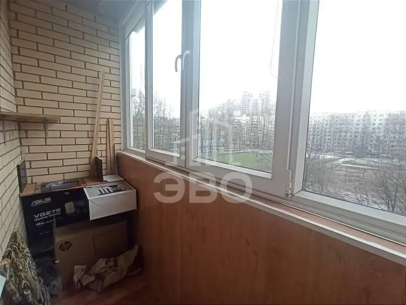 трехкомнатная квартира в Санкт-Петербурге по адресу: Руставели ул., 60