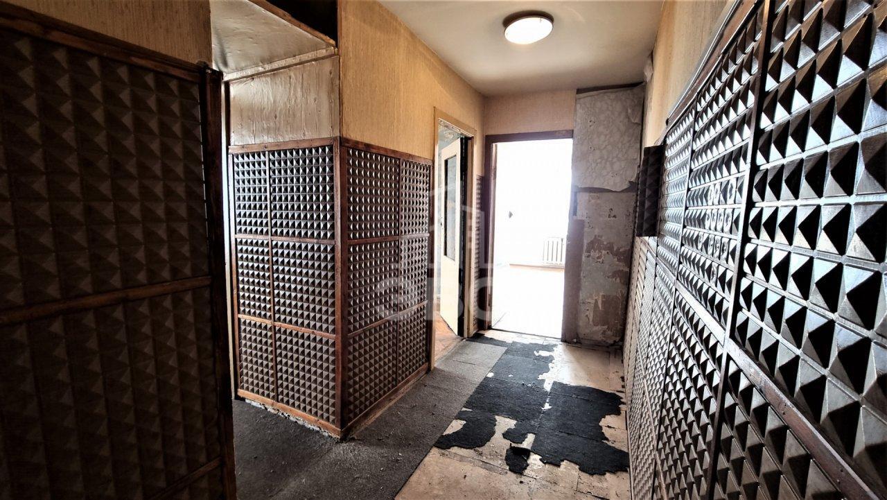 двухкомнатная квартира в Санкт-Петербурге по адресу: Большевиков проспект, 69