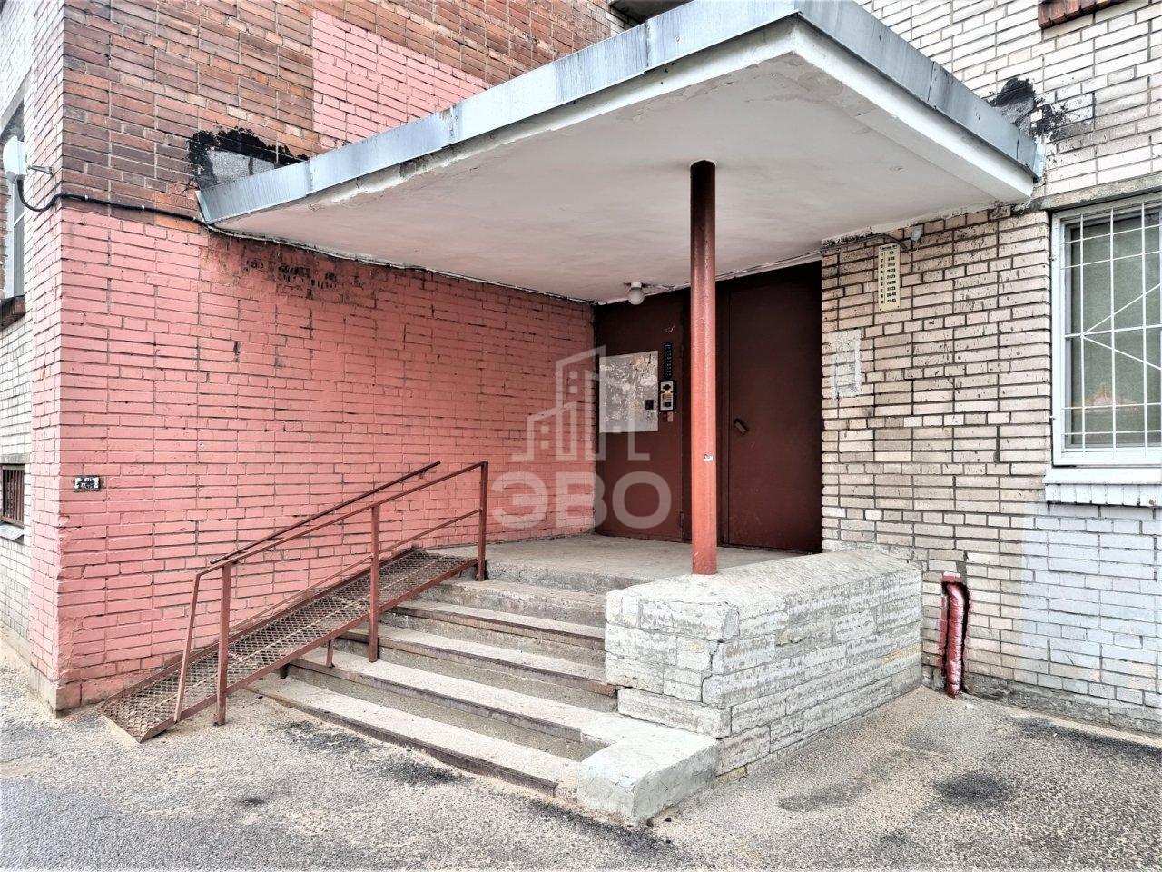 двухкомнатная квартира в Санкт-Петербурге по адресу: Большевиков проспект, 69