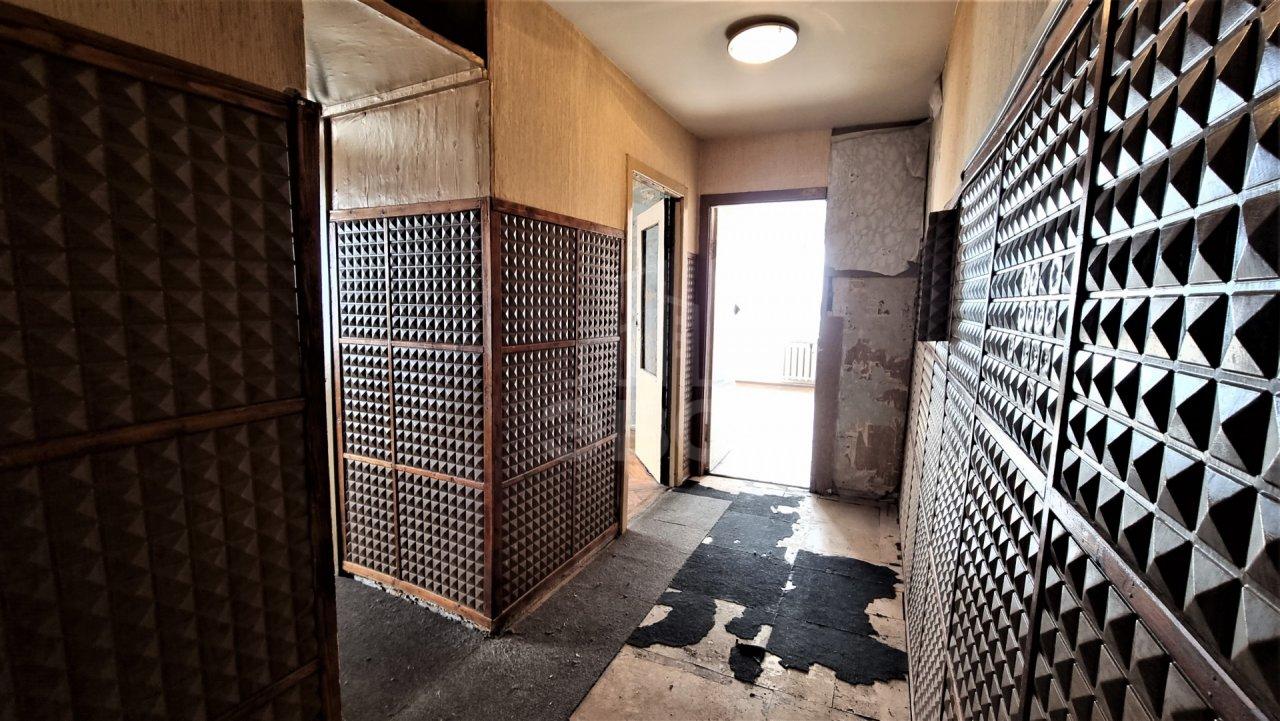 двухкомнатная квартира в Санкт-Петербурге по адресу: Большевиков проспект, 69