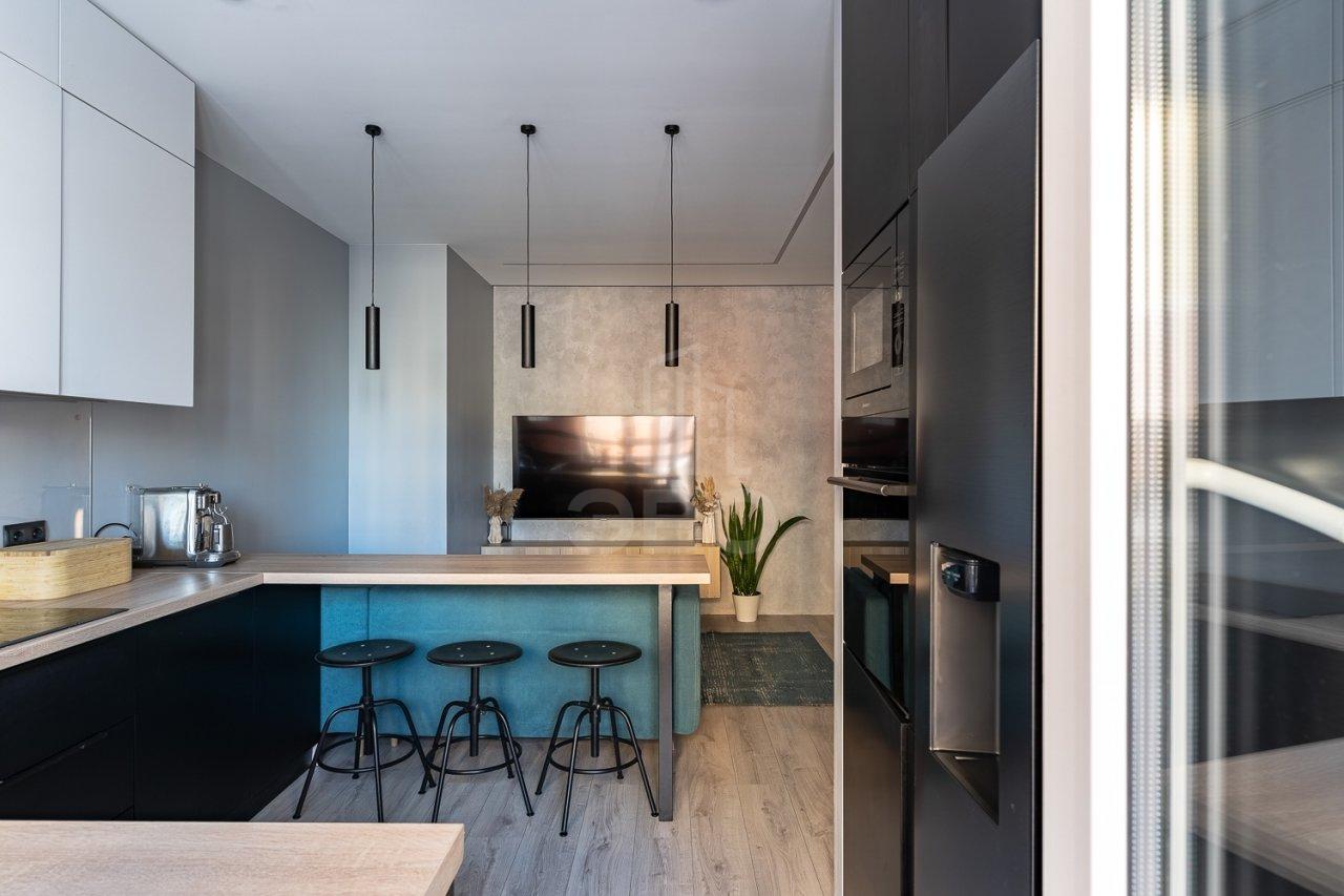 трехкомнатная квартира в Санкт-Петербурге по адресу: Дизельный проезд, 11, к 1