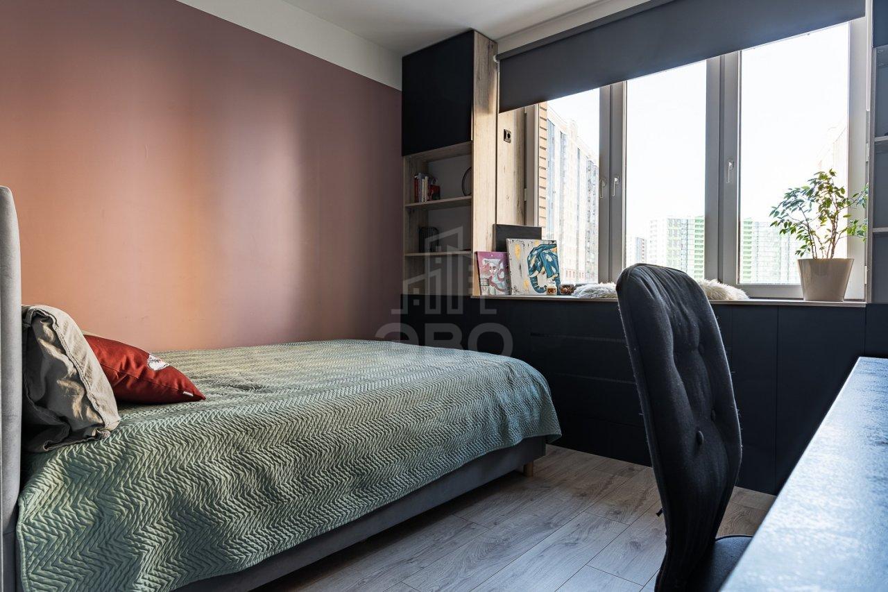 трехкомнатная квартира в Санкт-Петербурге по адресу: Дизельный проезд, 11, к 1