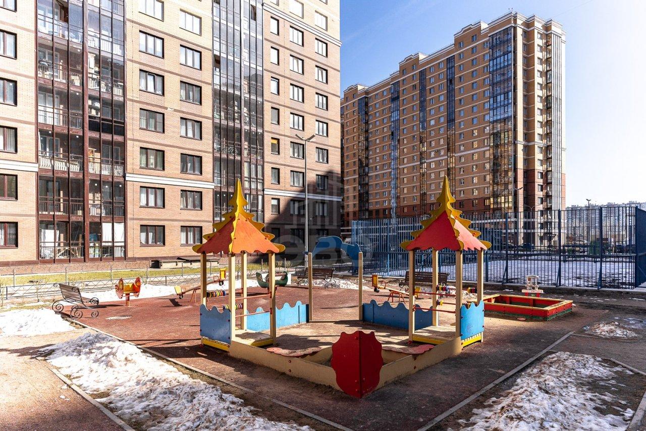 трехкомнатная квартира в Санкт-Петербурге по адресу: Дизельный проезд, 11, к 1