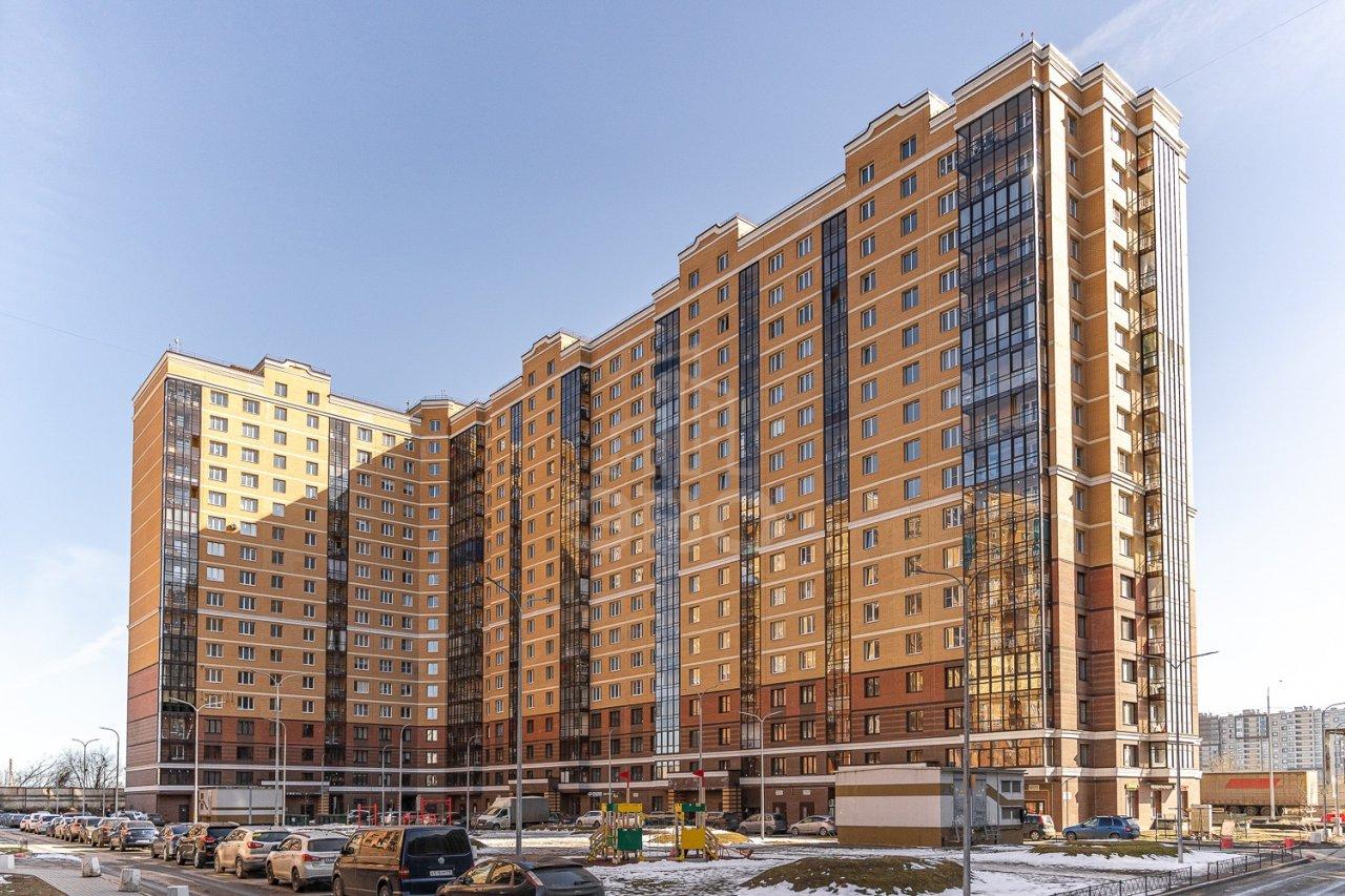 трехкомнатная квартира в Санкт-Петербурге по адресу: Дизельный проезд, 11, к 1