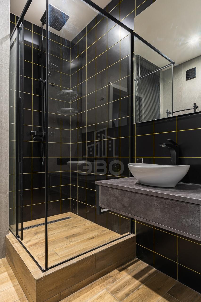 трехкомнатная квартира в Санкт-Петербурге по адресу: Дизельный проезд, 11, к 1