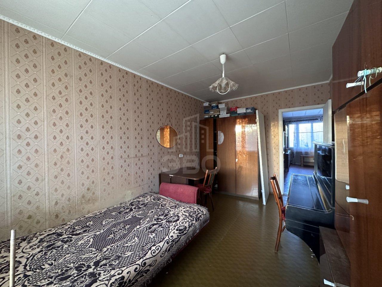 трехкомнатная квартира в Санкт-Петербурге по адресу: Тамбасова ул., 6, к 1