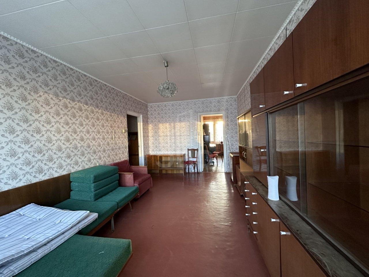 трехкомнатная квартира в Санкт-Петербурге по адресу: Тамбасова ул., 6, к 1