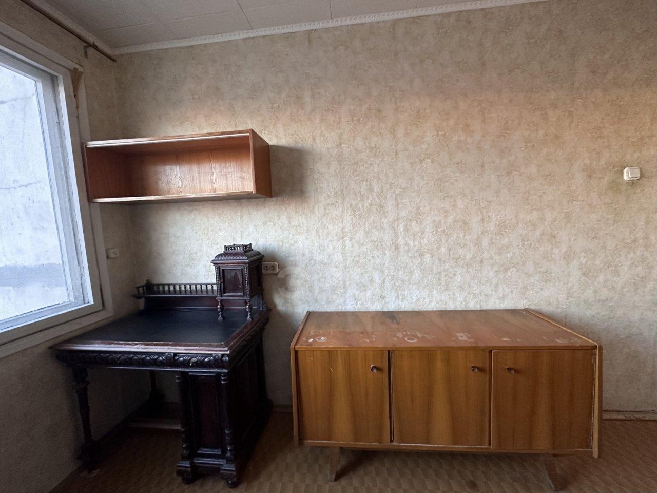 трехкомнатная квартира в Санкт-Петербурге по адресу: Тамбасова ул., 6, к 1