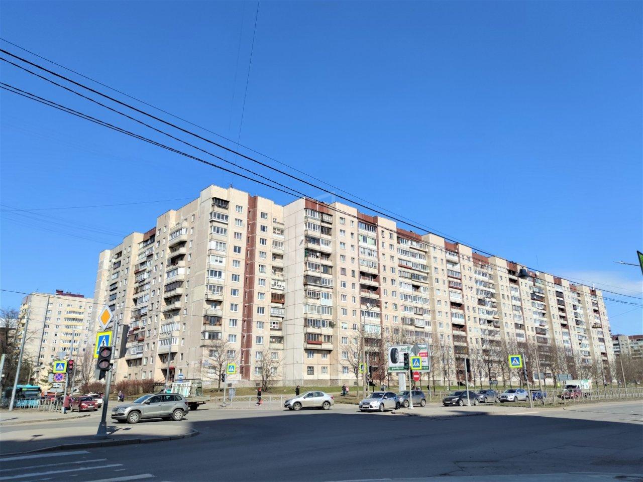 трехкомнатная квартира в Санкт-Петербурге по адресу: Вербная ул., 18, к 1, литера А