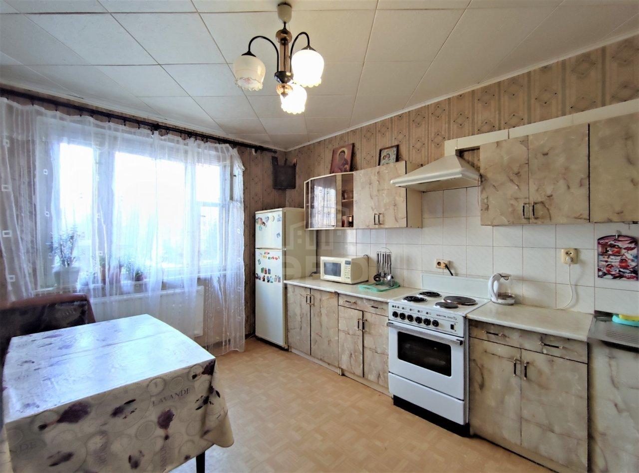 трехкомнатная квартира в Санкт-Петербурге по адресу: Вербная ул., 18, к 1, литера А