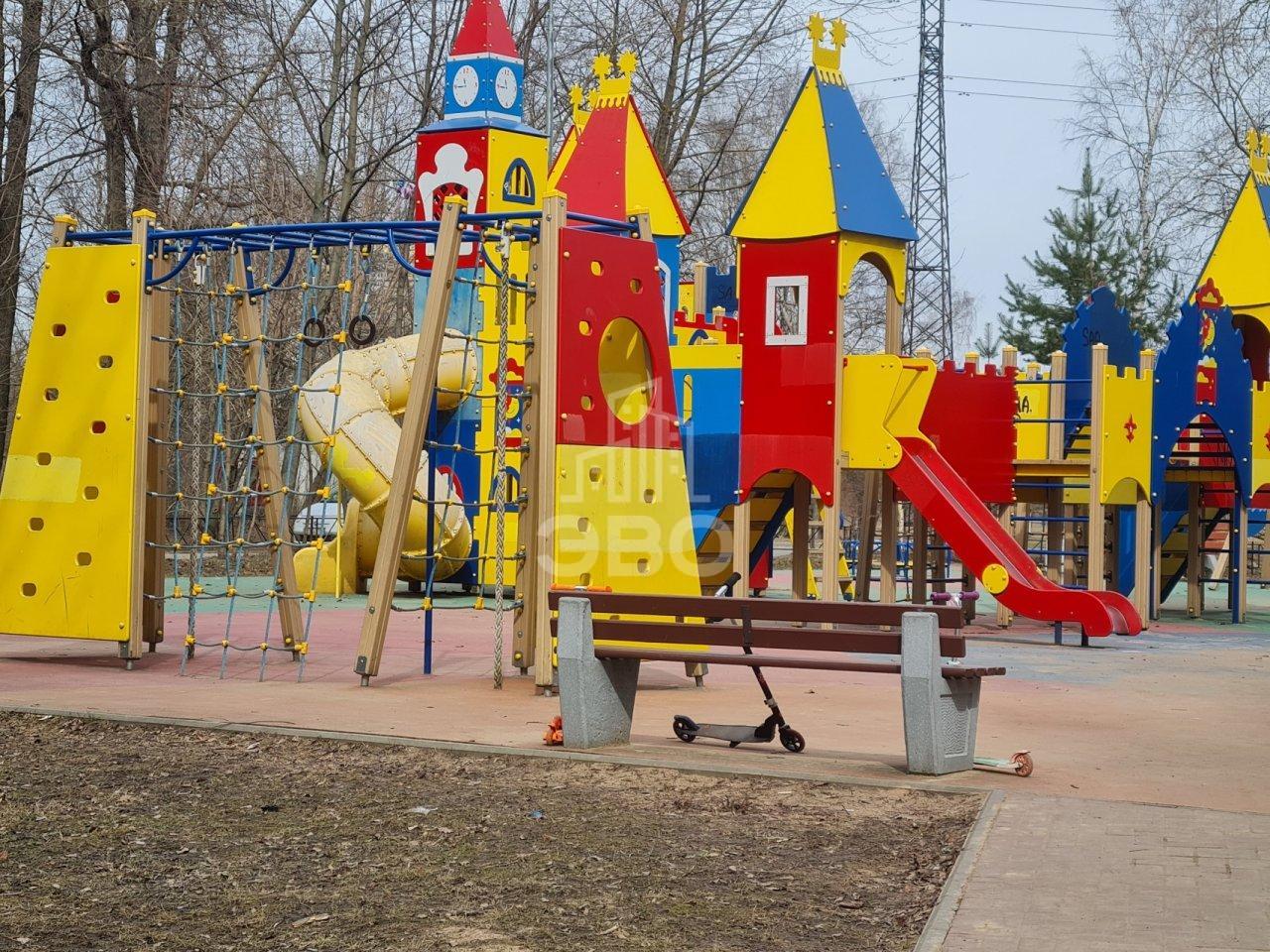 комната в Санкт-Петербурге по адресу: Академика Байкова ул., 9