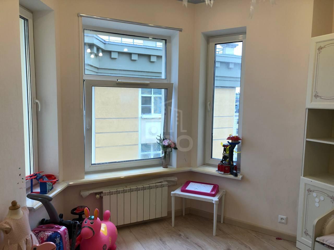 трехкомнатная квартира в Санкт-Петербурге по адресу: Московский проспект, 73, к 5