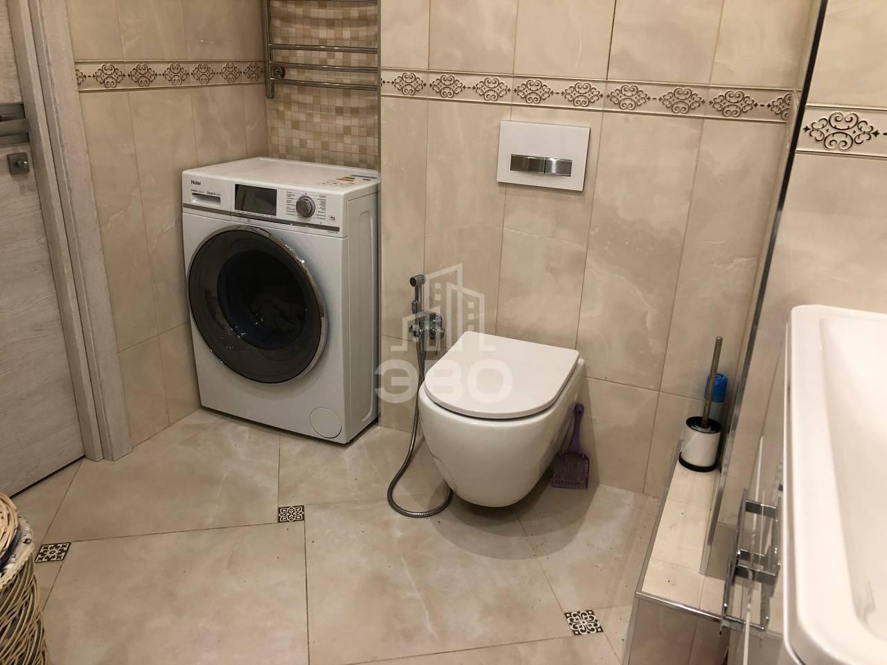 трехкомнатная квартира в Санкт-Петербурге по адресу: Московский проспект, 73, к 5