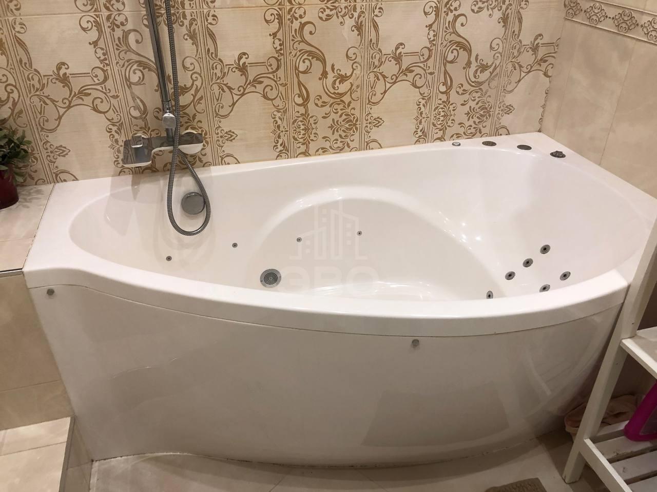 трехкомнатная квартира в Санкт-Петербурге по адресу: Московский проспект, 73, к 5