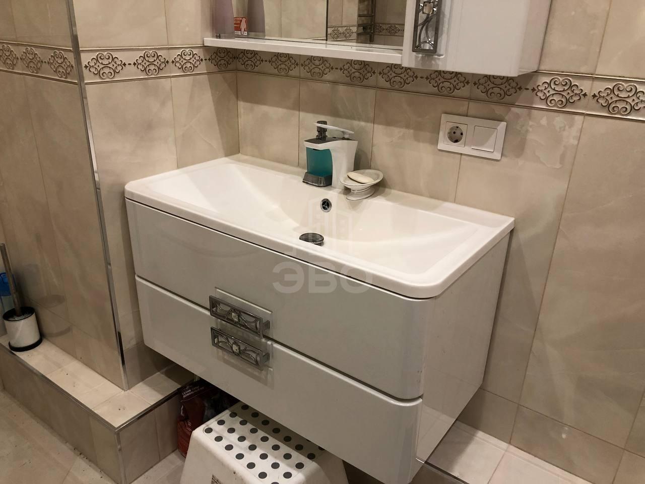 трехкомнатная квартира в Санкт-Петербурге по адресу: Московский проспект, 73, к 5