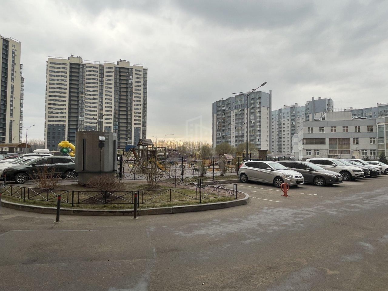 однокомнатная квартира в Санкт-Петербурге по адресу: Мебельная ул., 47, к 1