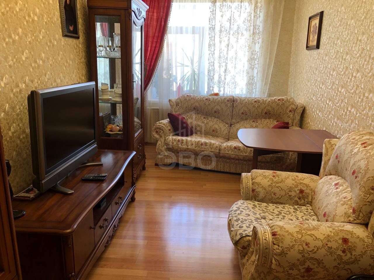 трехкомнатная квартира в Санкт-Петербурге по адресу: Свердловская наб., 14, к 2