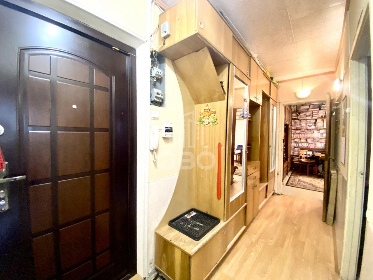 двухкомнатная квартира в Санкт-Петербурге по адресу: Тамбасова ул., 8, к 1