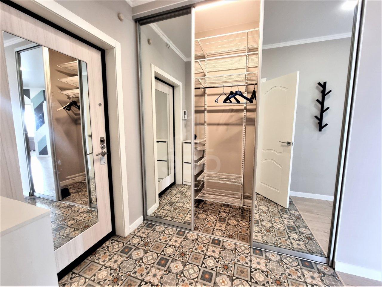 трехкомнатная квартира в Санкт-Петербурге по адресу: Заставская ул., 46, к 3