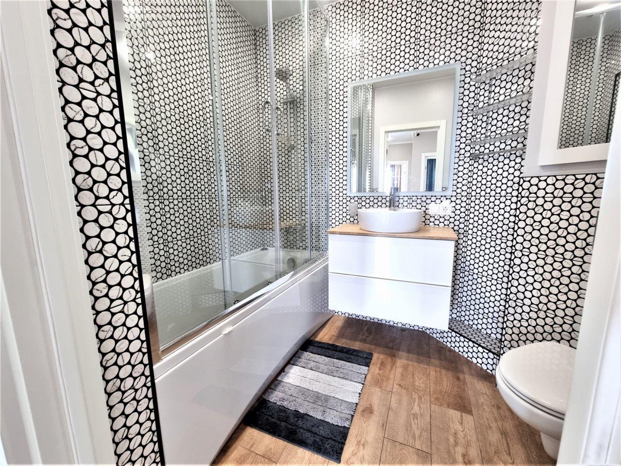 трехкомнатная квартира в Санкт-Петербурге по адресу: Заставская ул., 46, к 3