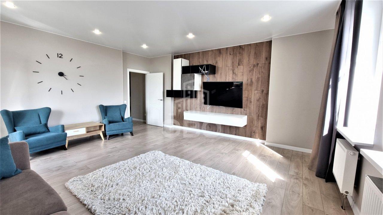 трехкомнатная квартира в Санкт-Петербурге по адресу: Заставская ул., 46, к 3