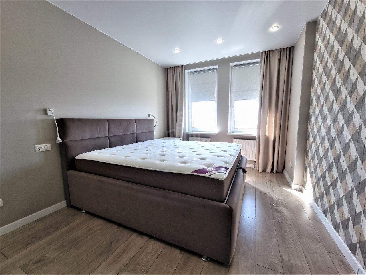 трехкомнатная квартира в Санкт-Петербурге по адресу: Заставская ул., 46, к 3