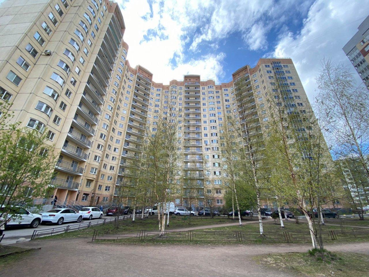 однокомнатная квартира в Санкт-Петербурге по адресу: Оптиков ул., 49, к 2