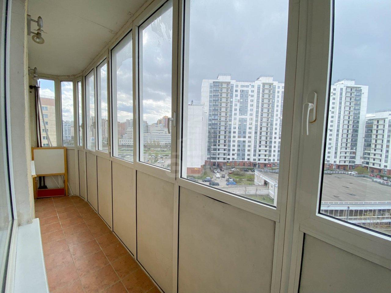 однокомнатная квартира в Санкт-Петербурге по адресу: Оптиков ул., 49, к 2