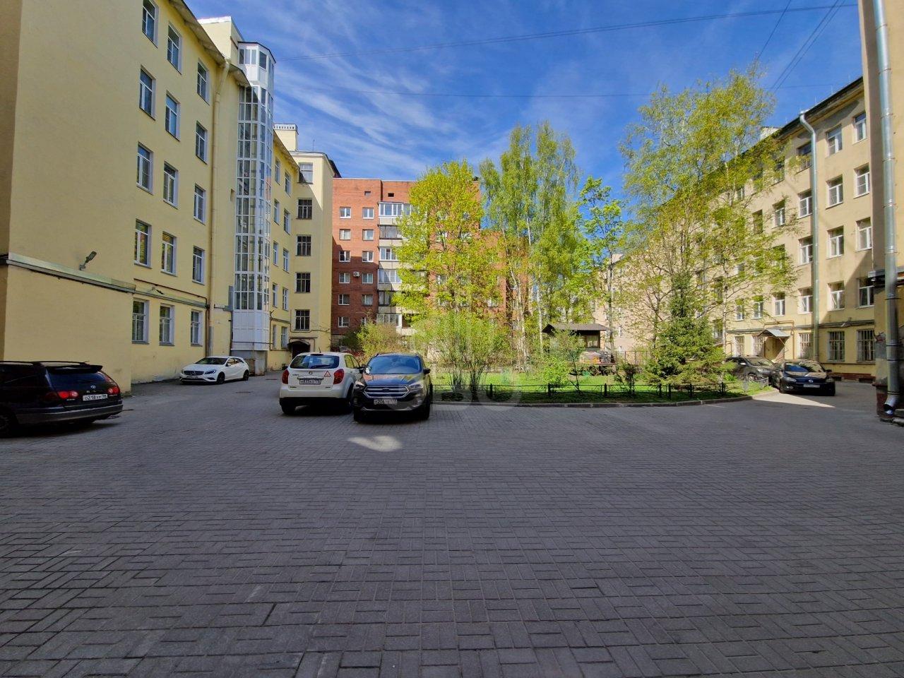 двухкомнатная квартира в Санкт-Петербурге по адресу: Колпинская ул., 15