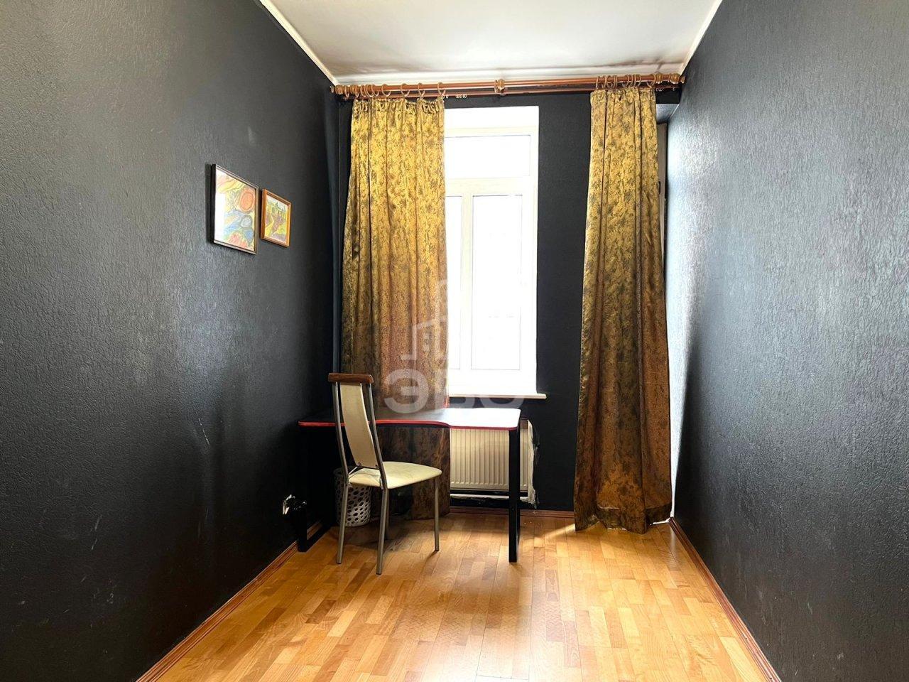 четырехкомнатная квартира в Санкт-Петербурге по адресу: Выборгская наб., 27/6