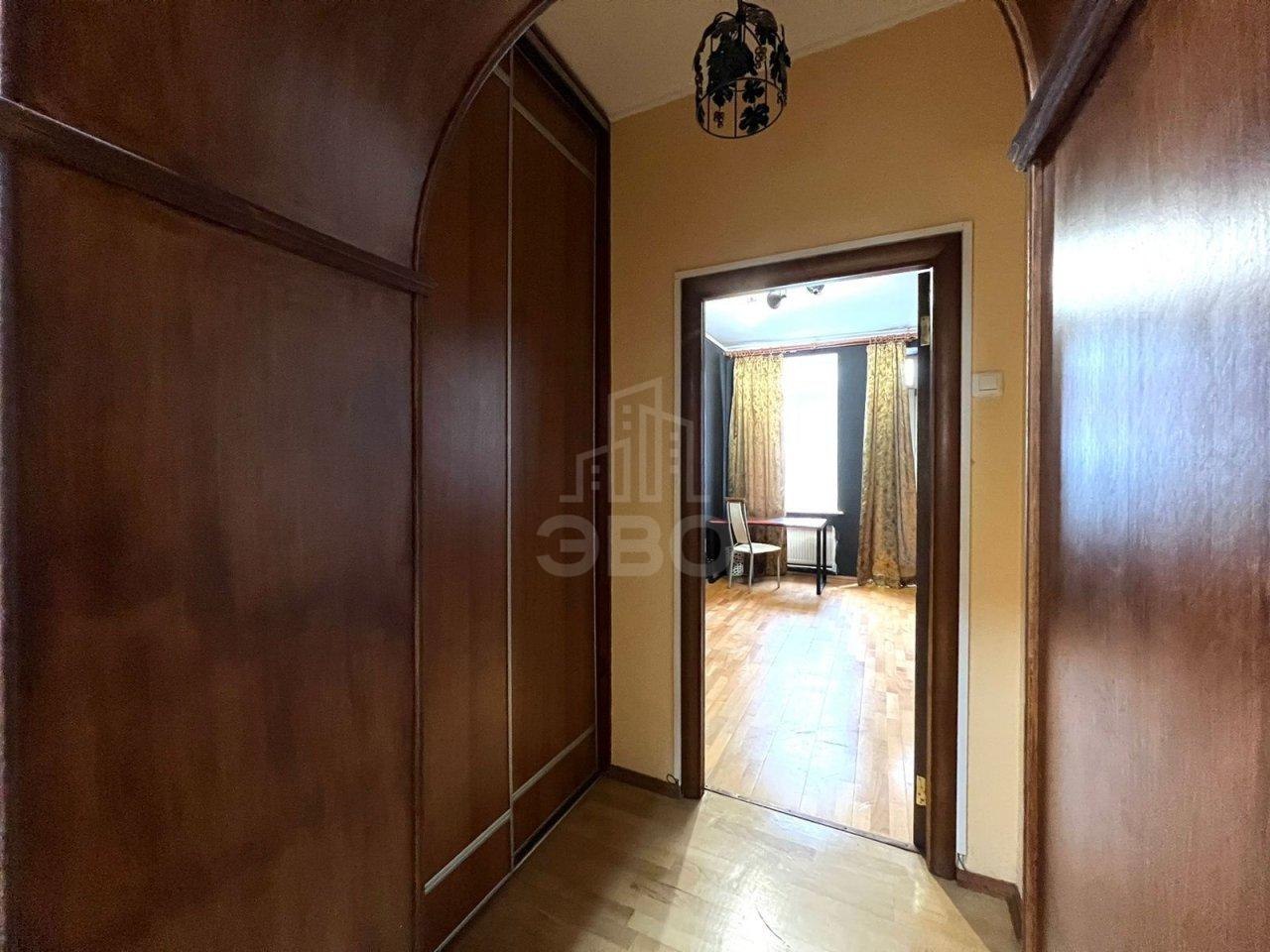 четырехкомнатная квартира в Санкт-Петербурге по адресу: Выборгская наб., 27/6