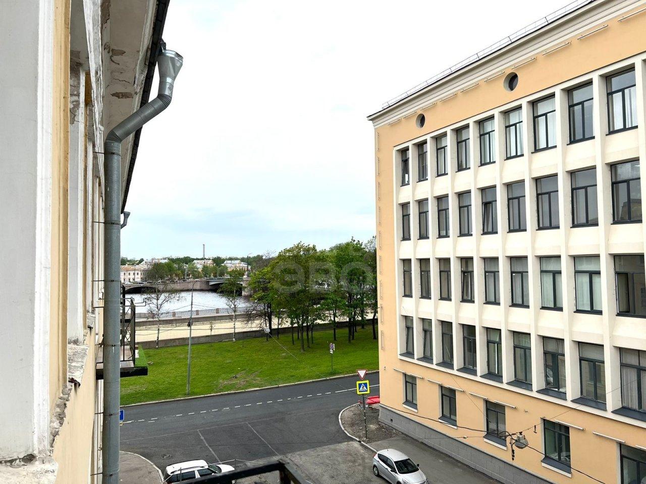 четырехкомнатная квартира в Санкт-Петербурге по адресу: Выборгская наб., 27/6